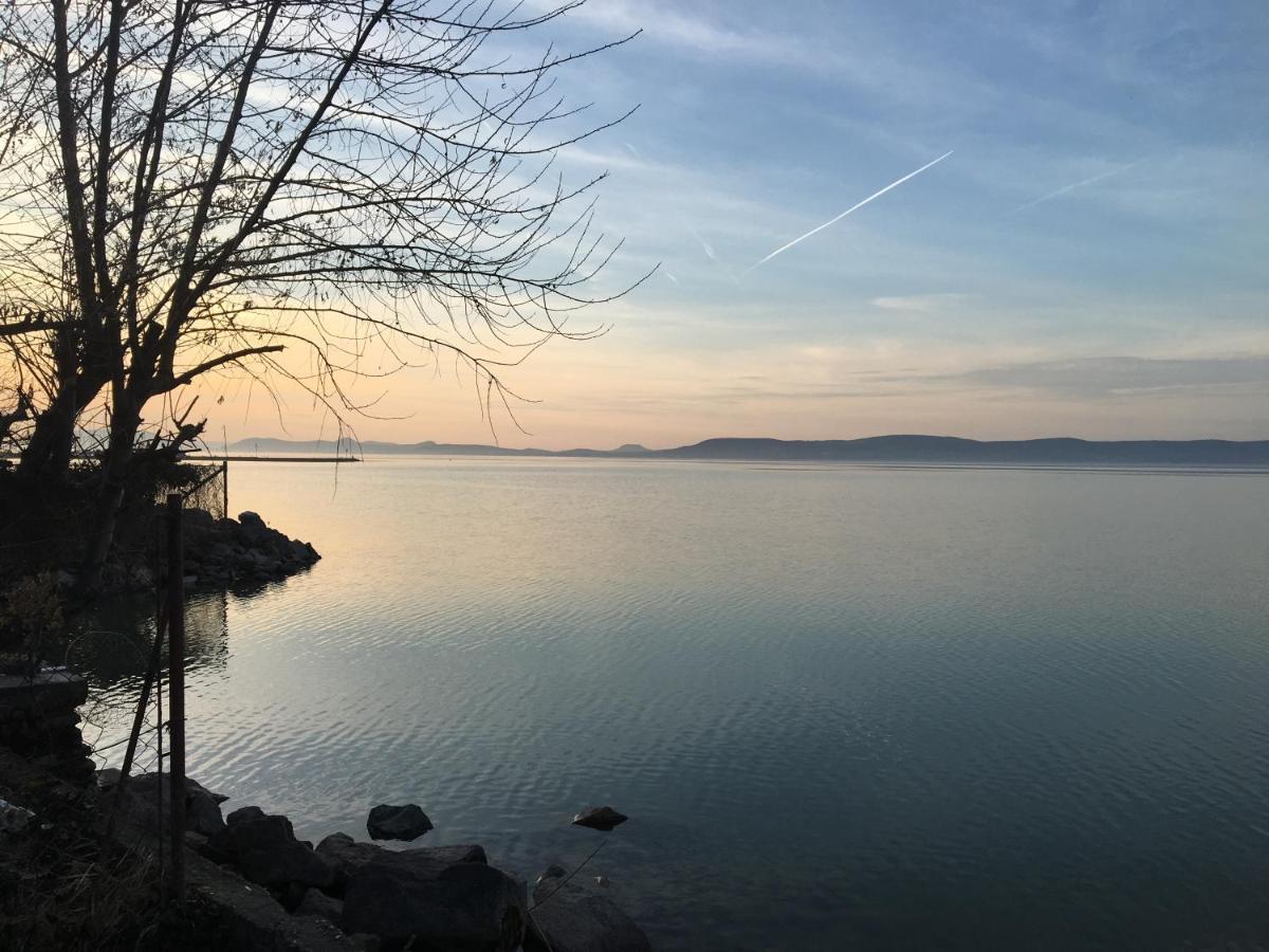 Rose Apartman Balatonlelle Exterior foto